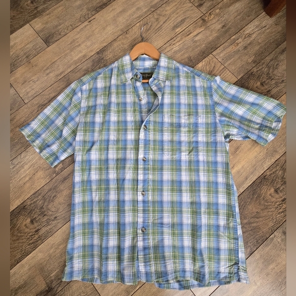 Eddie Bauer Men's Medium Blue and Green Plaid Button Up Shirt 100% Cotton - Picture 1 of 9